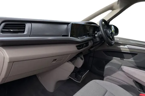 MF25JFV Volkswagen Multivan 2.0 TDI Life 5dr DSG Thumbnail #9