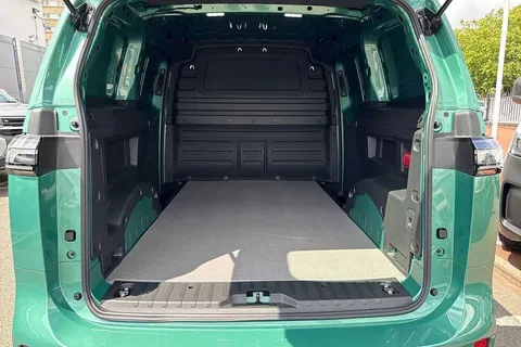 BT25CTZ Volkswagen Id. Buzz Cargo 210kW Commerce Plus 79kWh 286ps Auto Thumbnail #9