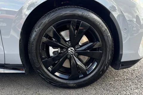 MD25AFU Volkswagen Id.7 210kW Match Pro S Plus 86kWh 5dr Auto **BLACK EXTERIOR PACK, HEAT PUMP** Thumbnail #10