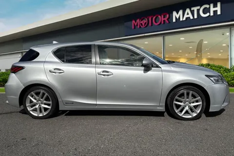 YP65GGO Lexus Ct 1.8 200h Premier CVT Euro 6 (s/s) 5dr Thumbnail #4