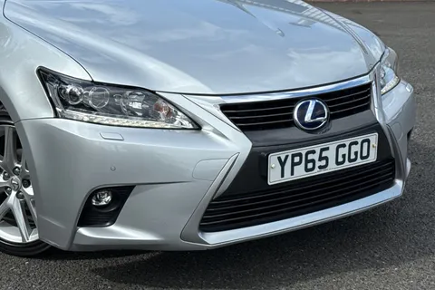 YP65GGO Lexus Ct 1.8 200h Premier CVT Euro 6 (s/s) 5dr Thumbnail #9