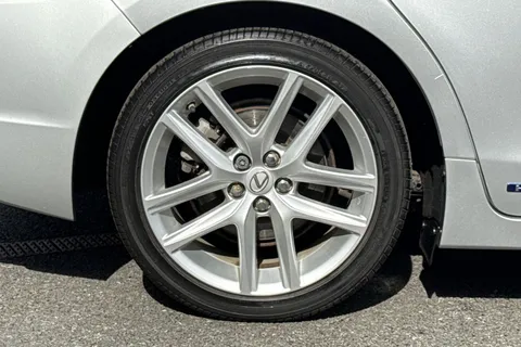 YP65GGO Lexus Ct 1.8 200h Premier CVT Euro 6 (s/s) 5dr Thumbnail #11