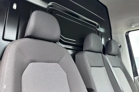 CX25LHG Volkswagen Crafter 2.0 TDI 140PS Commerce Plus High Roof Van Auto Thumbnail #24