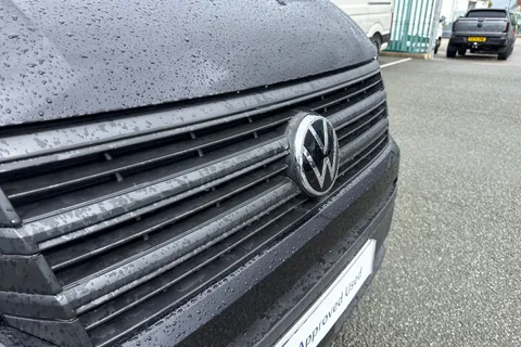 CX25LHG Volkswagen Crafter 2.0 TDI 140PS Commerce Plus High Roof Van Auto Thumbnail #25