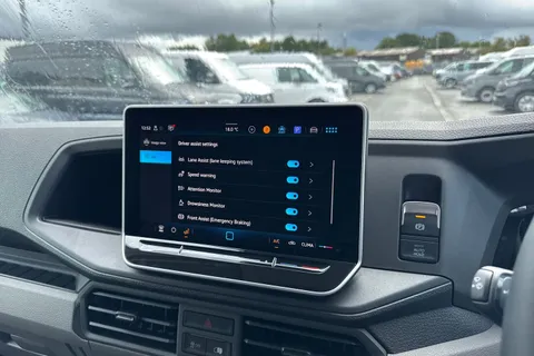 CX25LHG Volkswagen Crafter 2.0 TDI 140PS Commerce Plus High Roof Van Auto Thumbnail #43