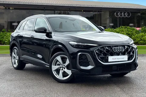 DH25AOJ Audi Q5 2.0 TDI S line S Tronic quattro Euro 6 (s/s) 5dr Thumbnail #2