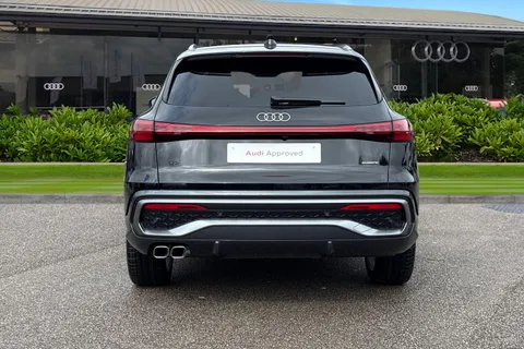 DH25AOJ Audi Q5 2.0 TDI S line S Tronic quattro Euro 6 (s/s) 5dr Thumbnail #5