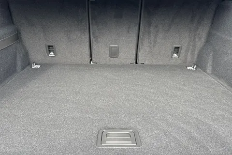 DH25AOJ Audi Q5 2.0 TDI S line S Tronic quattro Euro 6 (s/s) 5dr Thumbnail #7