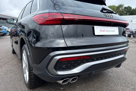 DH25AOJ Audi Q5 2.0 TDI S line S Tronic quattro Euro 6 (s/s) 5dr Thumbnail #8