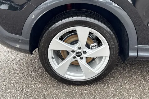 DH25AOJ Audi Q5 2.0 TDI S line S Tronic quattro Euro 6 (s/s) 5dr Thumbnail #11