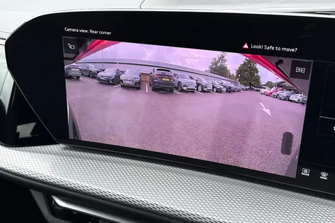 DH25AOJ Audi Q5 2.0 TDI S line S Tronic quattro Euro 6 (s/s) 5dr Thumbnail #32