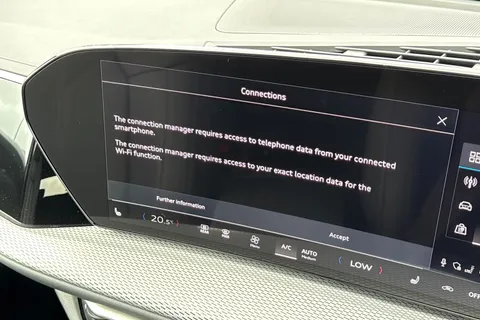 DH25AOJ Audi Q5 2.0 TDI S line S Tronic quattro Euro 6 (s/s) 5dr Thumbnail #42