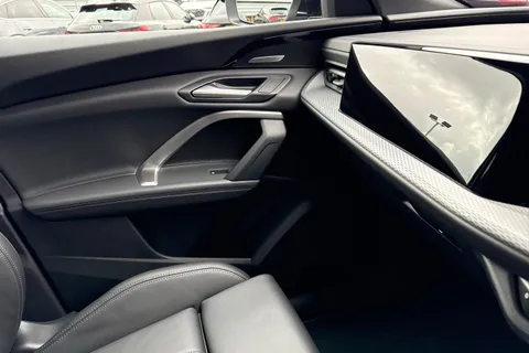 DH25AOJ Audi Q5 2.0 TDI S line S Tronic quattro Euro 6 (s/s) 5dr Thumbnail #56