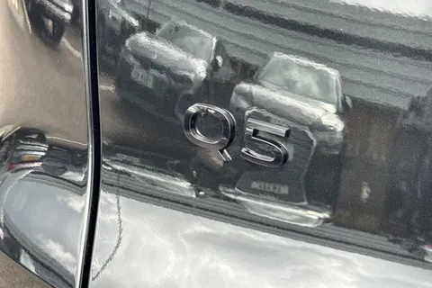 DH25AOJ Audi Q5 2.0 TDI S line S Tronic quattro Euro 6 (s/s) 5dr Thumbnail #61