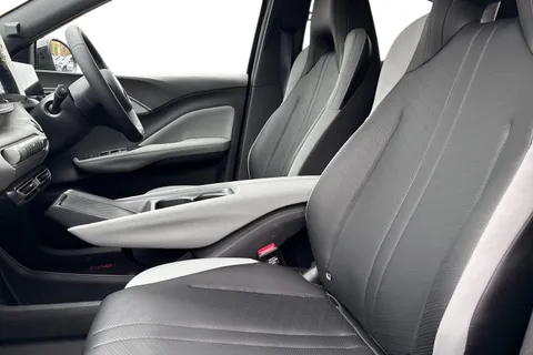 DE25VUU BYD Dolphin Surf 43.2kWh Boost Auto 5dr Thumbnail #11