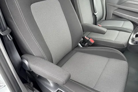 PN25OYD Volkswagen Transporter T28 Commerce Plus SWB 150 PS 2.0 TDI 6sp Manual Thumbnail #38