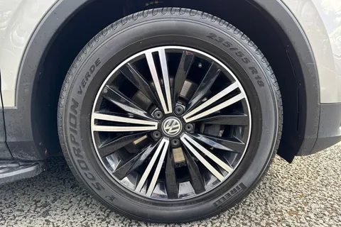 DN18OUL Volkswagen Tiguan 2.0 TDi 150 SE Nav 5dr DSG ⭐Keyless Entry, Winter Pack⭐ Thumbnail #10