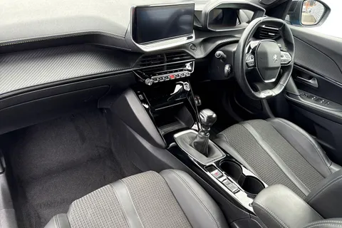 WG20BVA PEUGEOT 2008 1.5 BlueHDi GT Line Euro 6 (s/s) 5dr Thumbnail #9