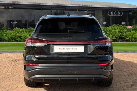 KT74WND Audi Q4 e-tron 125kW 35 55kWh Black Edition 5dr Auto Thumbnail #5