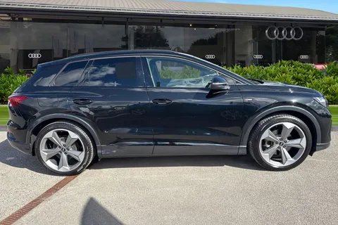 KW74DKY Audi Q4 e-tron 125kW 35 55kWh Black Edition 5dr Auto Thumbnail #3