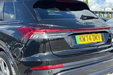KW74DKY Audi Q4 e-tron 125kW 35 55kWh Black Edition 5dr Auto Thumbnail #7