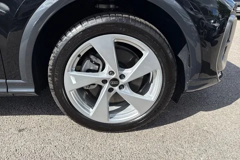  Audi Q5 2.0 TDI S line S Tronic quattro Euro 6 (s/s) 5dr Thumbnail #7