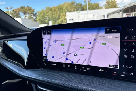  Audi Q5 2.0 TDI S line S Tronic quattro Euro 6 (s/s) 5dr Thumbnail #12