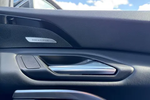  Audi Q5 2.0 TDI S line S Tronic quattro Euro 6 (s/s) 5dr Thumbnail #18