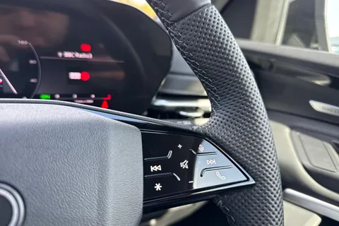  Audi Q5 2.0 TDI S line S Tronic quattro Euro 6 (s/s) 5dr Thumbnail #25