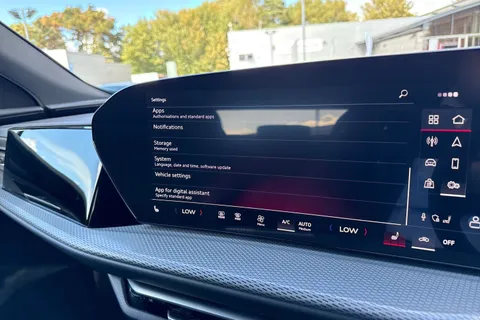  Audi Q5 2.0 TDI S line S Tronic quattro Euro 6 (s/s) 5dr Thumbnail #39