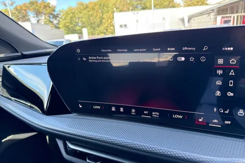  Audi Q5 2.0 TDI S line S Tronic quattro Euro 6 (s/s) 5dr Thumbnail #44