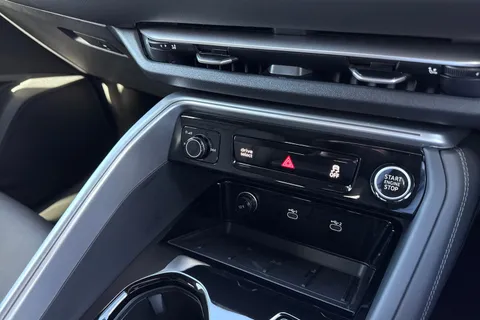  Audi Q5 2.0 TDI S line S Tronic quattro Euro 6 (s/s) 5dr Thumbnail #49