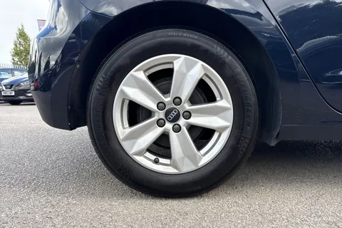 PJ21YDR Audi A1 Technik 25 TFSI 95 PS 5-speed Thumbnail #11