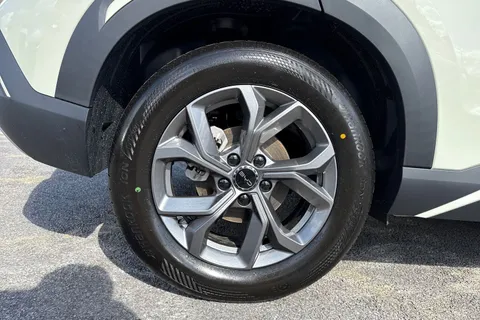  BYD ATTO 2 51.1kWh Boost Auto 5dr Thumbnail #23