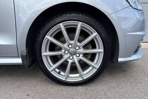 KX17USF Audi A1 1.4 TFSI CoD S line Sportback Euro 6 (s/s) 5dr Thumbnail #11