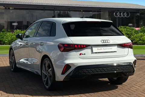 DF74RGU Audi A3 Black Edition 35 TFSI 150 PS S tronic Thumbnail #3