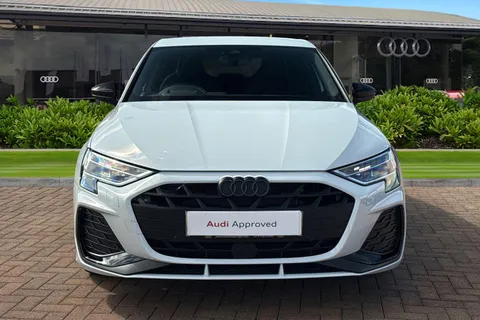 DF74RGU Audi A3 Black Edition 35 TFSI 150 PS S tronic Thumbnail #6