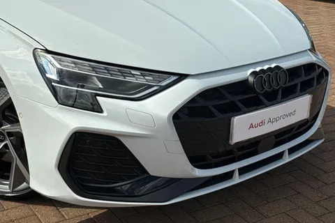 DF74RGU Audi A3 Black Edition 35 TFSI 150 PS S tronic Thumbnail #9