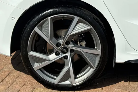 DF74RGU Audi A3 Black Edition 35 TFSI 150 PS S tronic Thumbnail #11