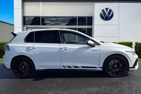 MT25AAE Volkswagen Golf 2.0 TSI 300 GTI Clubsport 5dr DSG **GTI PERFORMANCE PACK, PAN ROOF, 19' ALL Thumbnail #4