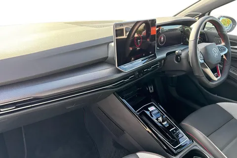 MT25AAE Volkswagen Golf 2.0 TSI 300 GTI Clubsport 5dr DSG **GTI PERFORMANCE PACK, PAN ROOF, 19' ALL Thumbnail #9