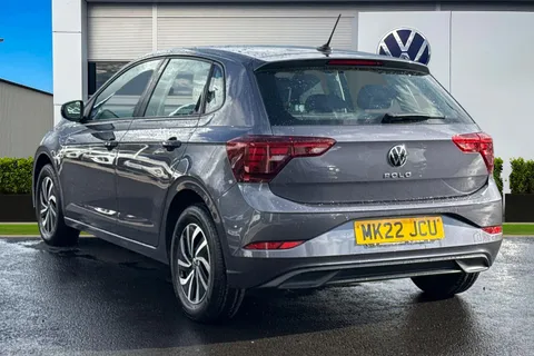 MK22JCU Volkswagen Polo 1.0 TSI Life 5dr DSG **PARKING SENSORS** Thumbnail #3