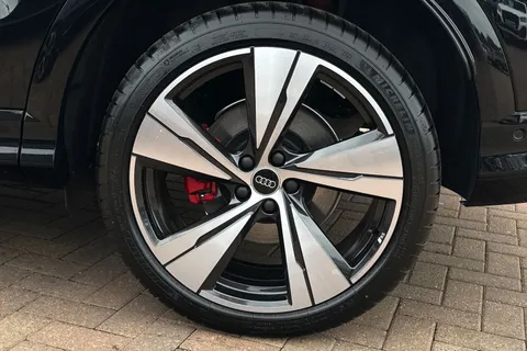 BT25KBY Audi Q5 SUV Edition 1 TDI quattro 204 PS S tronic Thumbnail #11