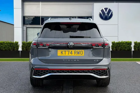 KT74RWO Volkswagen Tiguan 1.5 eTSI 150 R-Line 5dr DSG **INFO PACK PLUS + DRIVER ASSIST PACK** Thumbnail #5