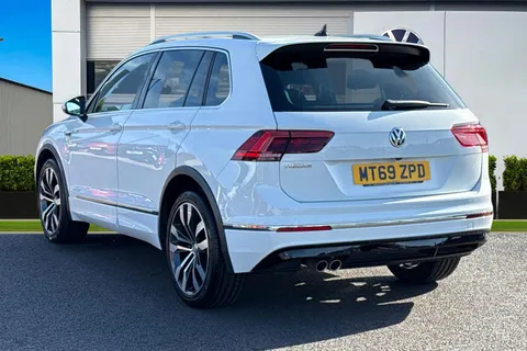 MT69ZPD Volkswagen Tiguan 1.5 TSI EVO 2WD 150PS 7-Speed DSG 5 Door Thumbnail #3