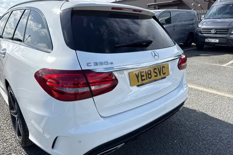 YE18SVC Mercedes-Benz C Class 2.0 C350e 6.4kWh AMG Line (Premium Plus) G-Tronic+ Euro 6 (s/s) 5dr Thumbnail #8