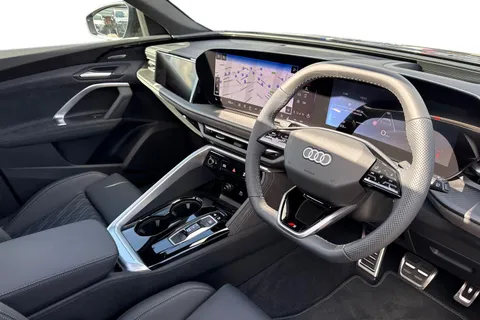 Audi SQ5 3.0 TFSI S Edition 1 Sportback S Tronic quattro Euro 6 (s/s) 5dr Thumbnail #8