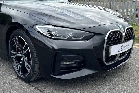 MH21ZLZ BMW 4 Series 2.0 420i M Sport Auto Euro 6 (s/s) 2dr Thumbnail #9