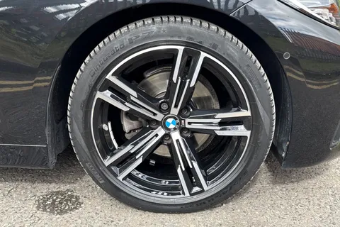 MH21ZLZ BMW 4 Series 2.0 420i M Sport Auto Euro 6 (s/s) 2dr Thumbnail #11