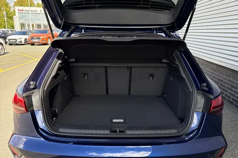 Audi S3 2.0 TFSI Black Edition Sportback S Tronic quattro Euro 6 (s/s) 5dr Thumbnail #7